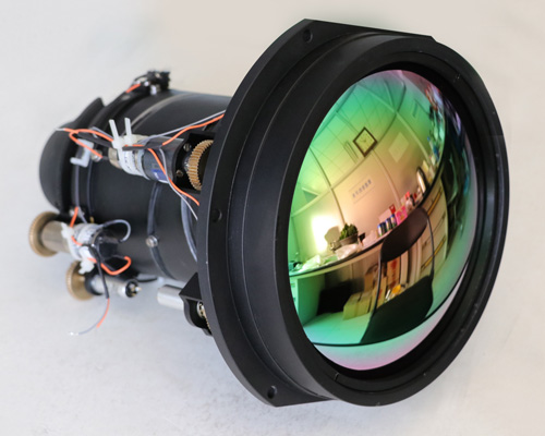 MWIR Zoom Lenses for Thermal Imaging Camera